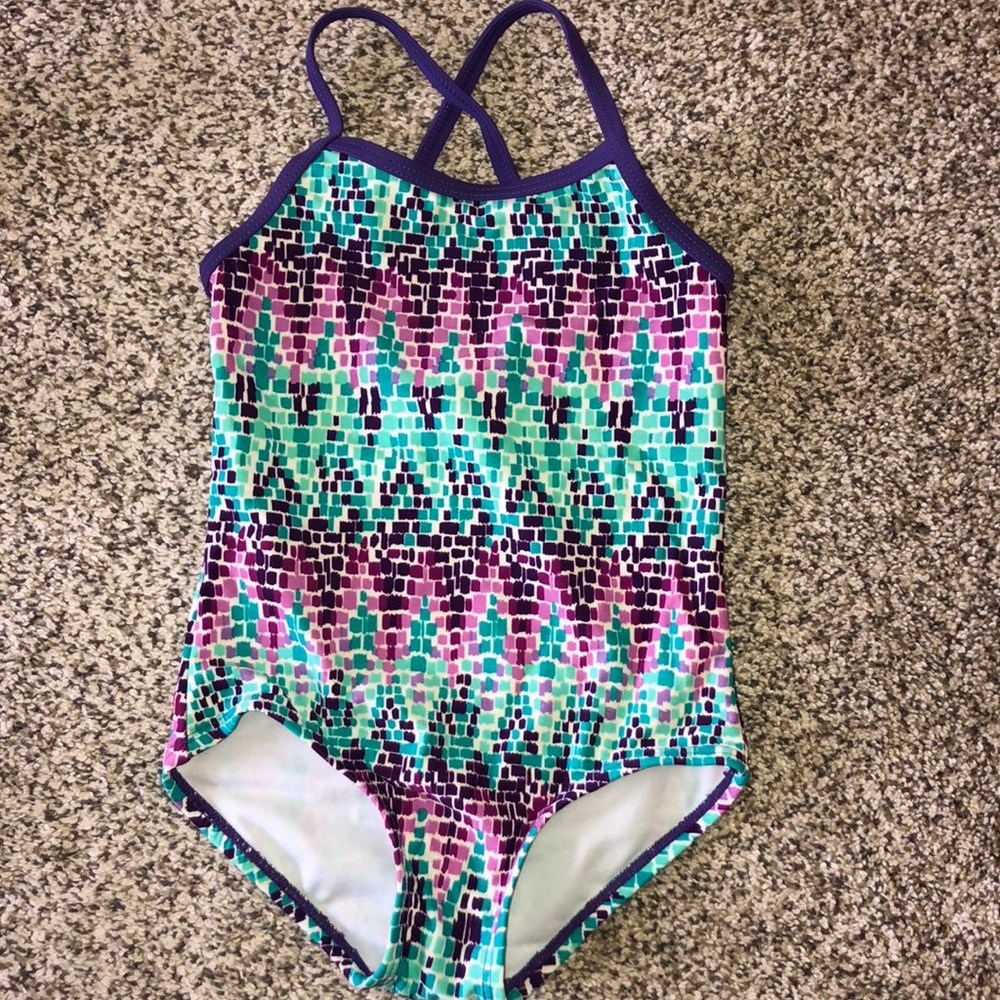 Kanu girls’ 2T mosaic one-piece swimsuit